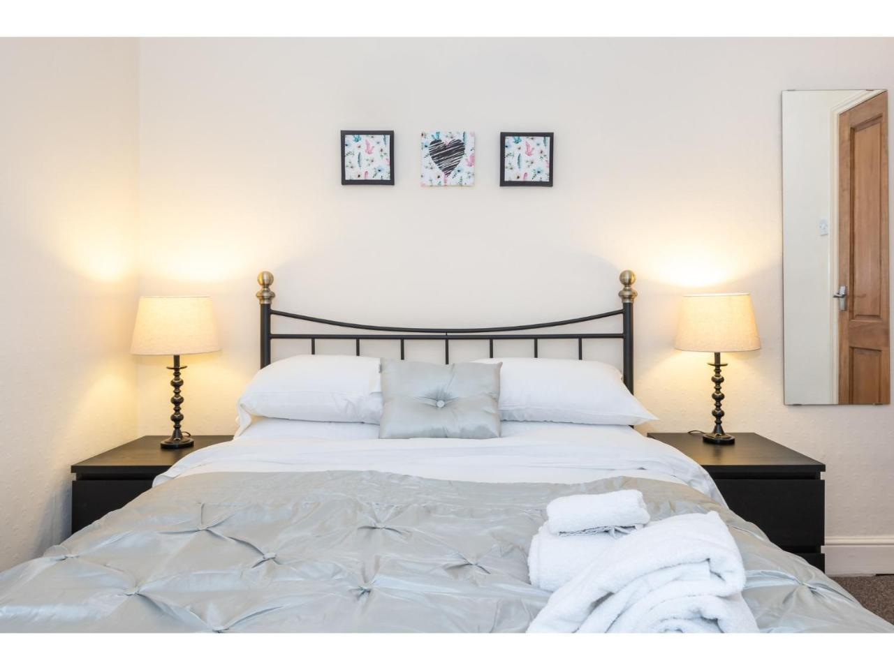 Beautiful 2 Bed With Free Parking - Pass The Keys Apartment York Luaran gambar